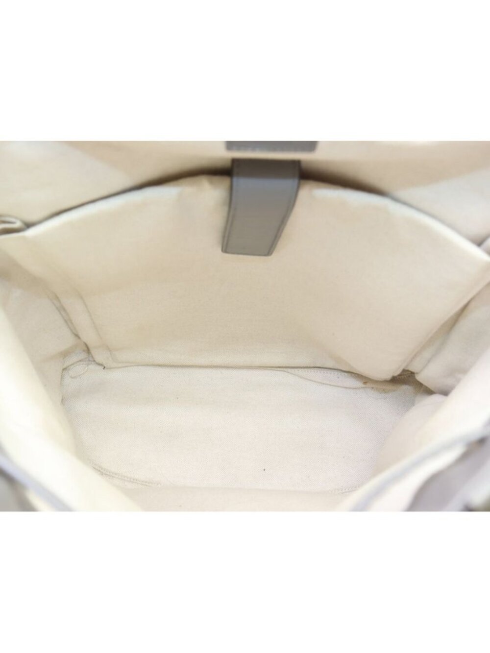 Gucci GG Embossed Leather Backpack - Picture 7 of 10